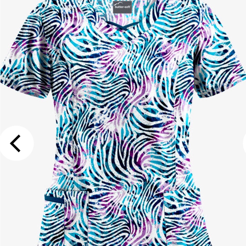 Butter-Soft Abstract Zebra Navy Women's 3-Pocket Criss Cross Print Scrub Top